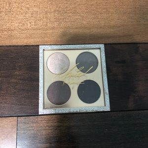 Mariah Carey eyeshadow by MAC